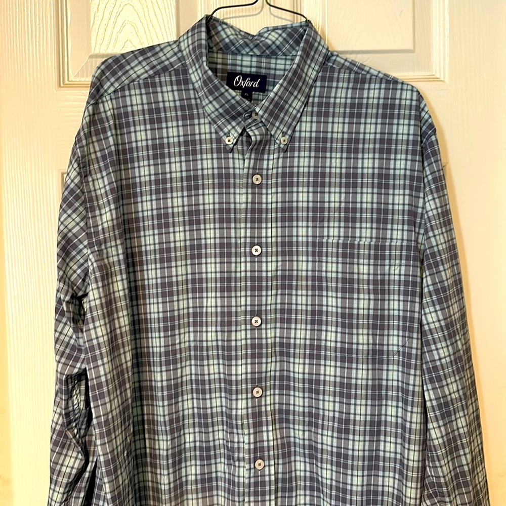 Men’s light blue plaid Oxford long sleeve button down, xl